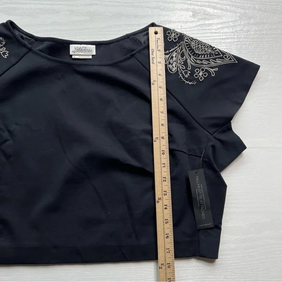 Lane Bryant Crop Top Womens 18 Black Ponte Knit Embellished Cap Sleeve - Picture 5 of 10